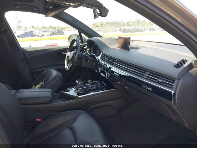 WA1VAAF75HD010972 Audi Q7 Prestige