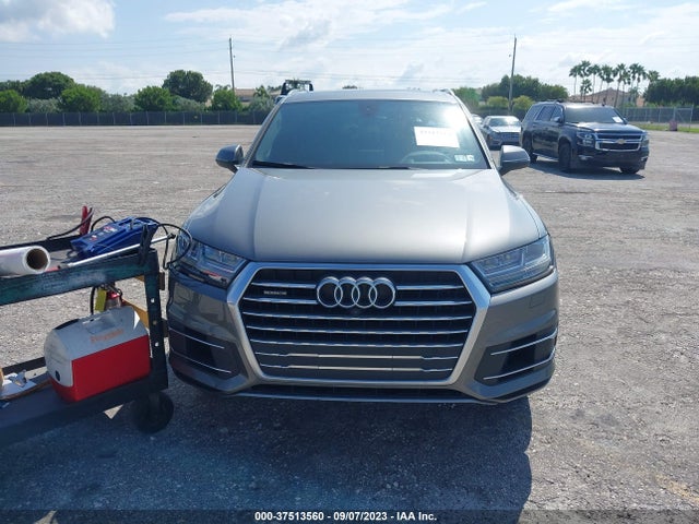 WA1VAAF75HD010972 Audi Q7 Prestige