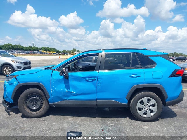 Toyota RAV4 LE 2020 2T3H1RFV7LC062200 Image 13