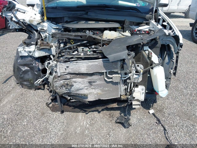 1C4PJMLXXKD104406 Jeep Cherokee Latitude Plus