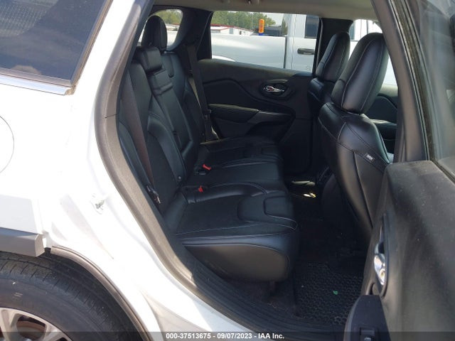 1C4PJMLXXKD104406 Jeep Cherokee Latitude Plus