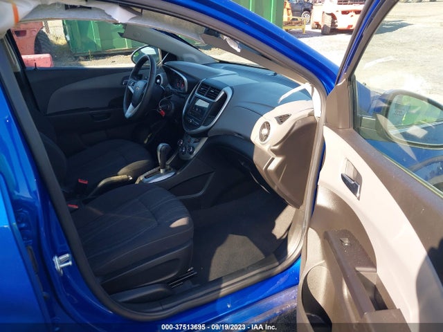 Chevrolet SONIC LT 2018 1G1JD5SG6J4127032 Image 5