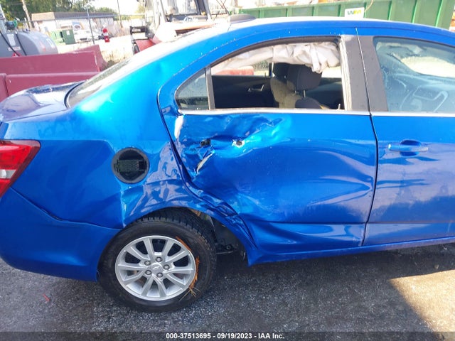 Chevrolet SONIC LT 2018 1G1JD5SG6J4127032 Image 12