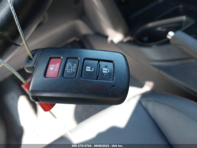 2017 TOYOTA RAV4 SE VIN: 2T3JFREV5HW586911