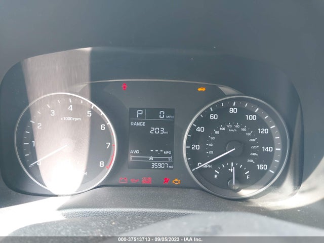2018 HYUNDAI ELANTRA SE VIN: 5NPD74LF4JH280367