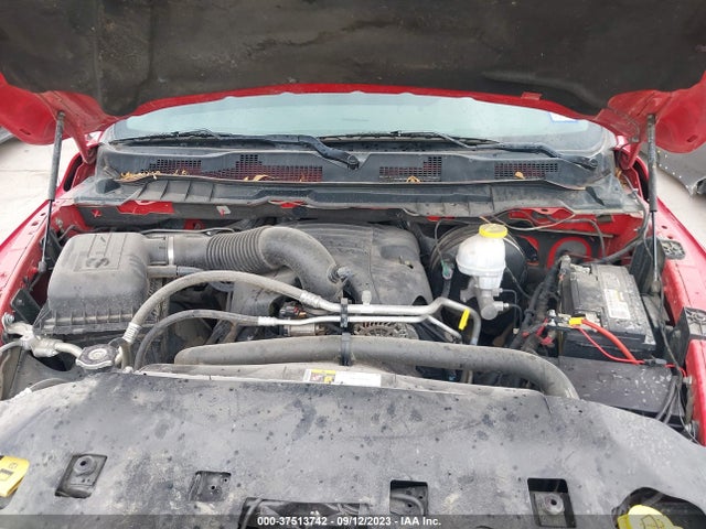 1C6RR7TT7KS567350 RAM 1500 Classic Slt