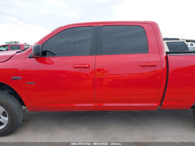 1C6RR7TT7KS567350 RAM 1500 Classic Slt