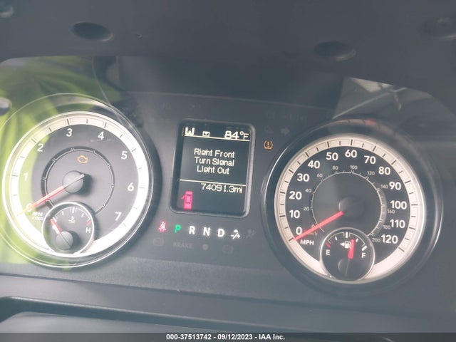 1C6RR7TT7KS567350 RAM 1500 Classic Slt