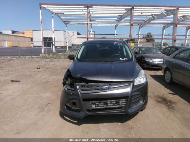 1FMCU9G97FUB50355 Ford ESCAPE SE