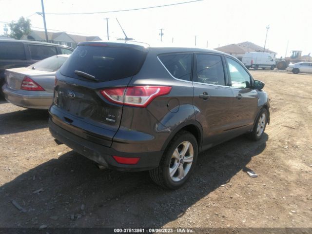 1FMCU9G97FUB50355 Ford ESCAPE SE