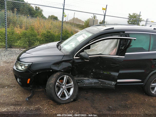 WVGTV7AX6HK019439 Volkswagen Tiguan Sport