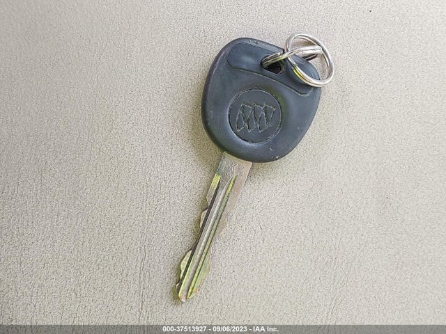 2005 BUICK LACROSSE CXL VIN: 2G4WD562051352717