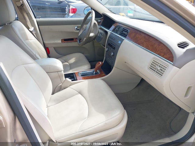 2005 BUICK LACROSSE CXL VIN: 2G4WD562051352717