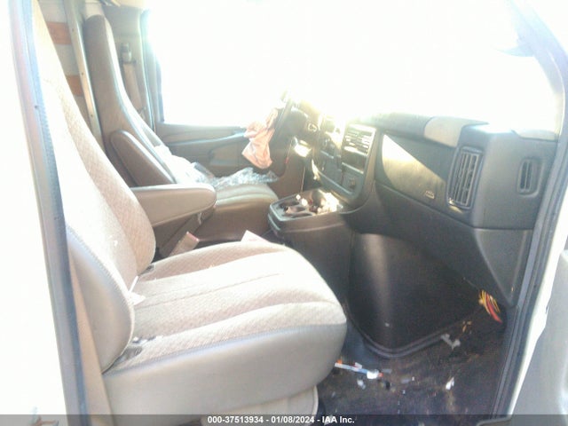 GMC Savana 2500 Work Van 2015 1GTW7FCF9F1907700 Image 5