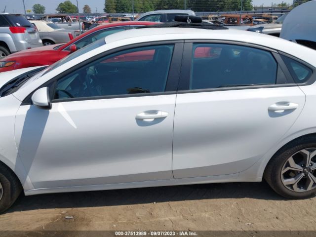 3KPF24AD0ME287852 KIA Forte Lxs