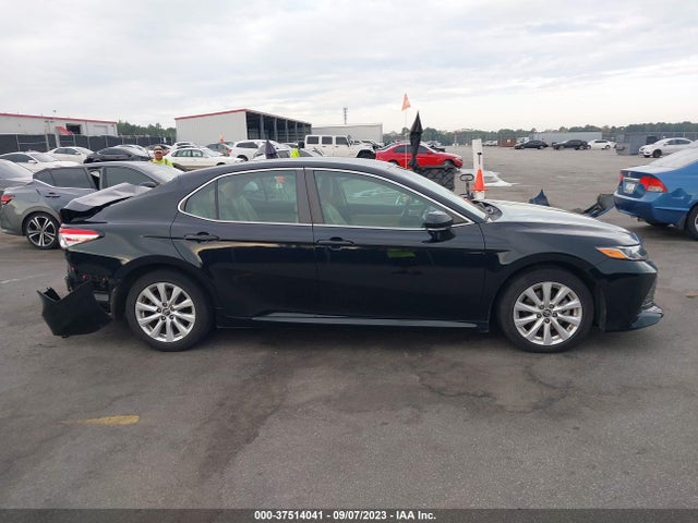 2018 TOYOTA CAMRY LE/SE/XLE/L VIN: 4T1B11HK4JU667709