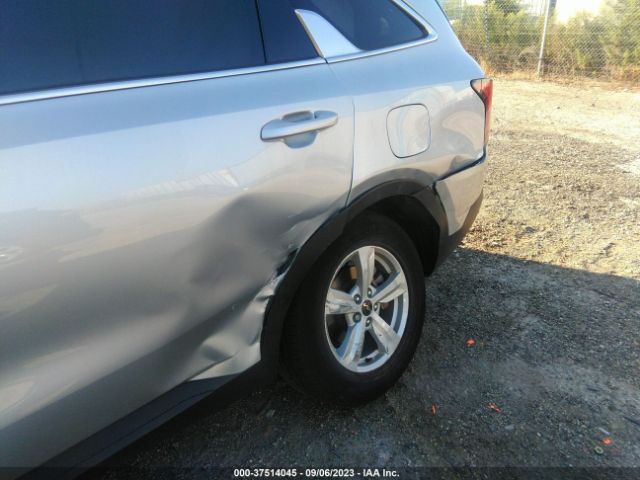 5XYRGDLC9NG113561 KIA SORENTO LX