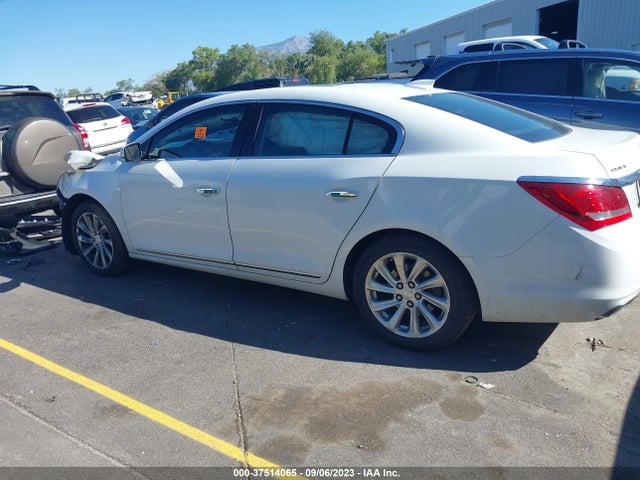 1G4GB5G30GF221574 Buick Lacrosse Leather