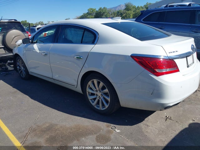 1G4GB5G30GF221574 Buick Lacrosse Leather