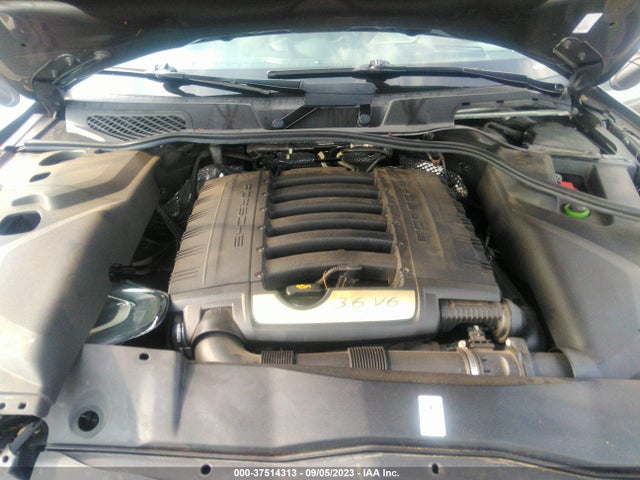 2016 PORSCHE CAYENNE WP1AA2A29GKA10925 Photo 9