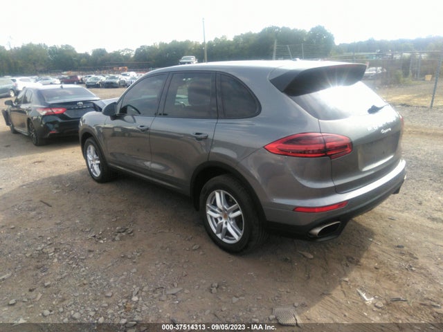 2016 PORSCHE CAYENNE WP1AA2A29GKA10925 Photo 2