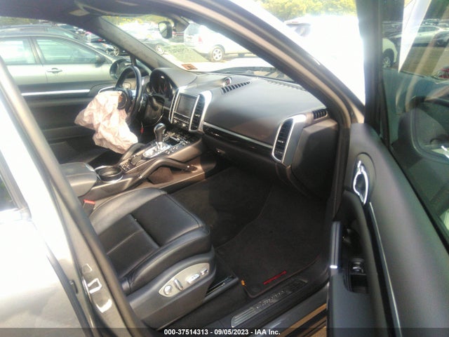 2016 PORSCHE CAYENNE WP1AA2A29GKA10925 Photo 4