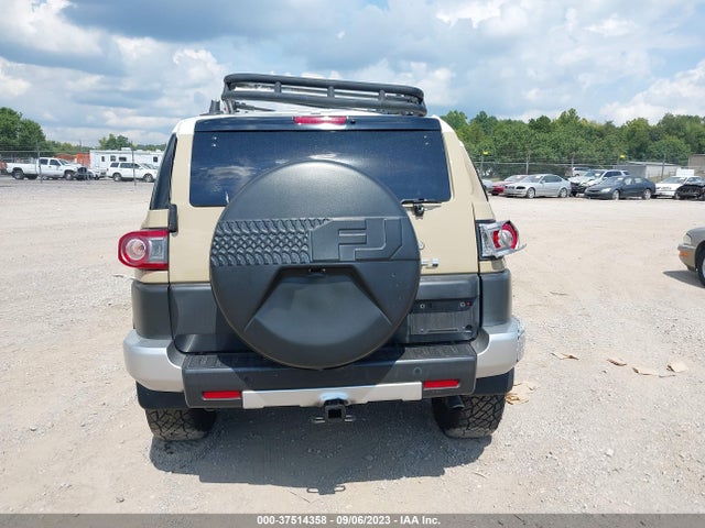 2014 Toyota FJ Cruiser, VIN: JTEBU4BFXEK189446
