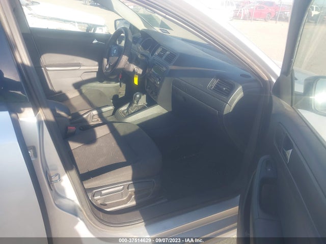 3VW2K7AJ5FM279757 Volkswagen Jetta Sedan 2.0l S