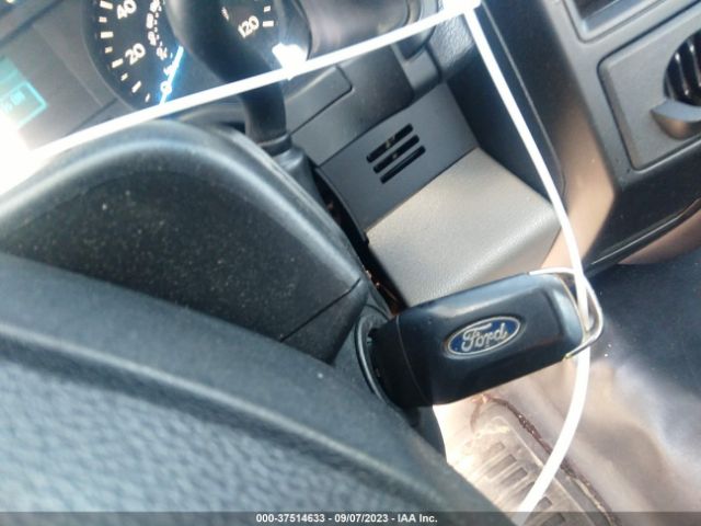1FTMF1C57KKD08318 Ford F-150 Xl/xlt