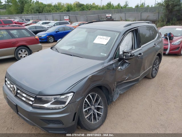 3VV2B7AX0LM071208 Volkswagen Tiguan Se/sel/se R-line Black
