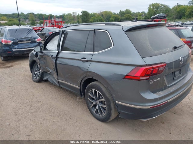 3VV2B7AX0LM071208 Volkswagen Tiguan Se/sel/se R-line Black