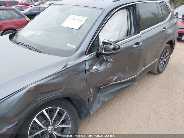 3VV2B7AX0LM071208 Volkswagen Tiguan Se/sel/se R-line Black