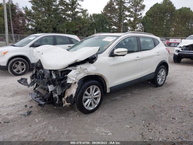 JN1BJ1CP8HW016883 Nissan Rogue Sport Sv