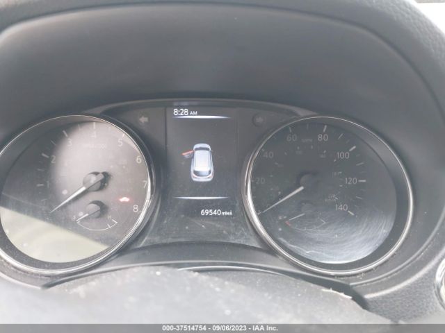 JN1BJ1CP8HW016883 Nissan Rogue Sport Sv