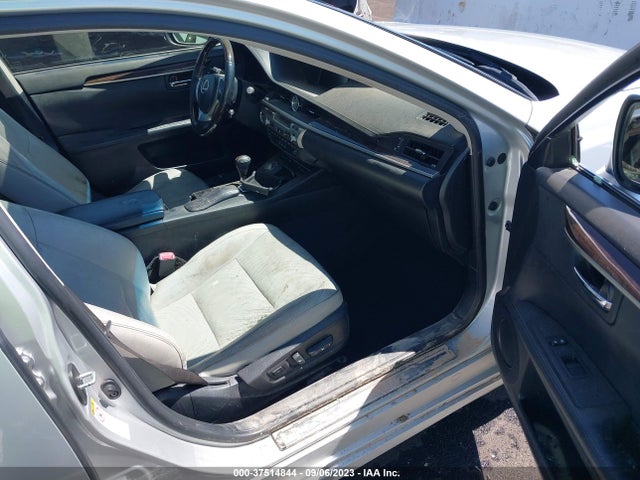 JTHBK1GG5E2123718 Lexus ES 350