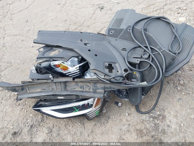 WA1LAAGE3KB020388 Audi E-tron Premium Plus
