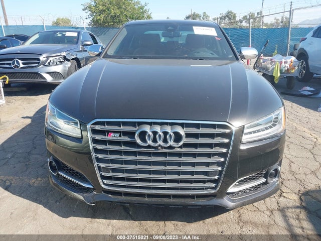 2015 Audi S8, VIN: WAUK2AFD9FN027290