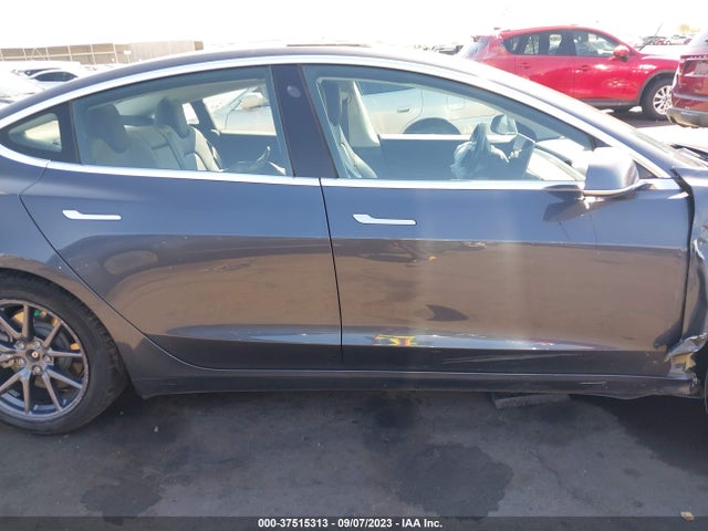 Tesla Model 3 Range Battery 2018 5YJ3E1EA1JF021979 Image 12