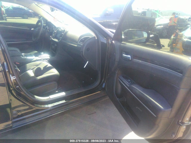 2C3CCAAG6KH671729 Chrysler 300 Touring