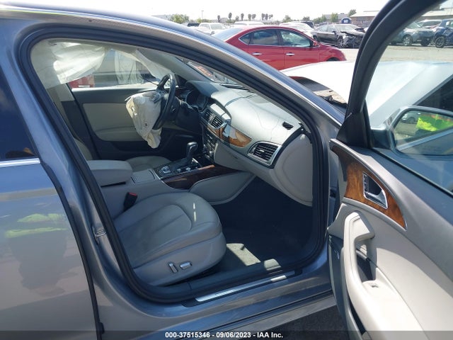 WAUG8AFC7JN034985 Audi A6 2.0t Premium