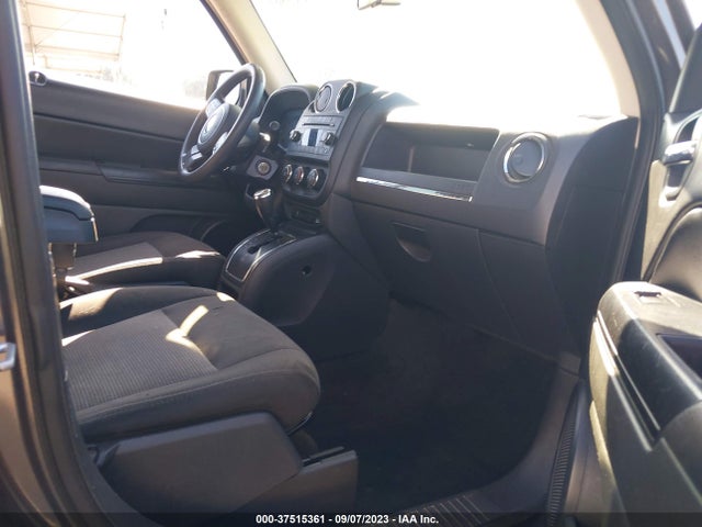 1C4NJPBA0HD212483 Jeep Patriot Sport Fwd