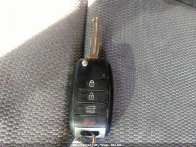 3KPFK4A70HE042405 KIA FORTE LX