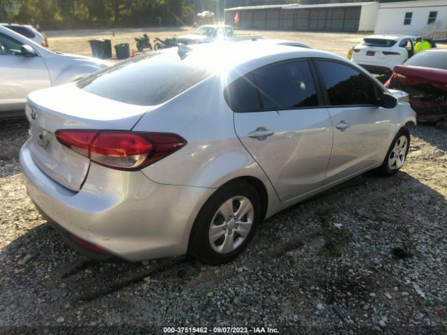 3KPFK4A70HE042405 KIA FORTE LX