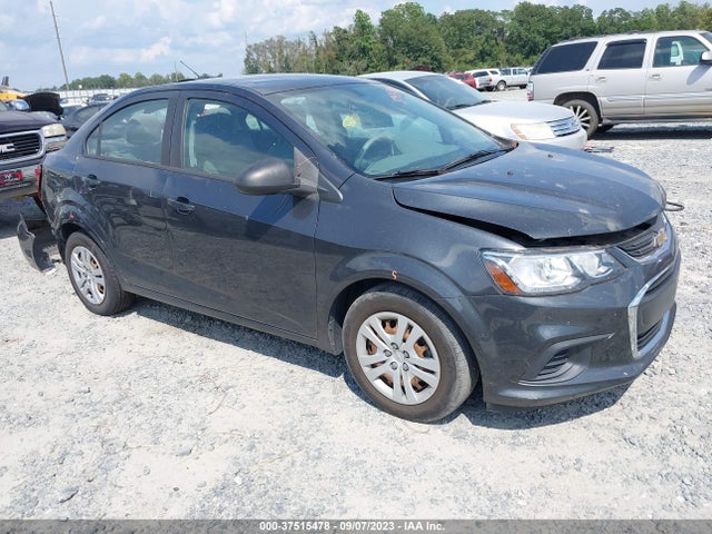 Chevrolet SONIC LS 2018 1G1JB5SH9J4125449 Image 1