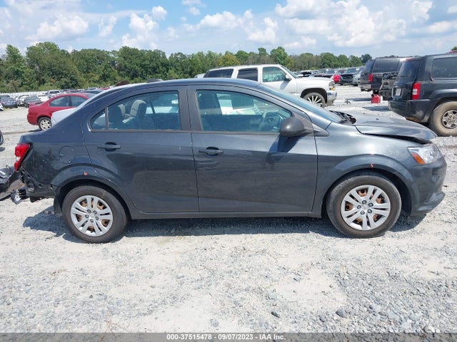 Chevrolet SONIC LS 2018 1G1JB5SH9J4125449 Image 13