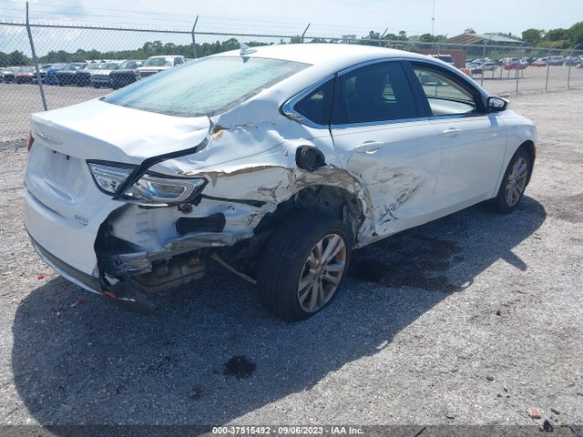 Chrysler 200 Limited Platinum 2016 1C3CCCAB7GN191584 Image 4