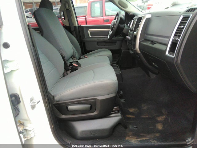 1C6RR7TTXKS651615 RAM 1500 Classic Slt