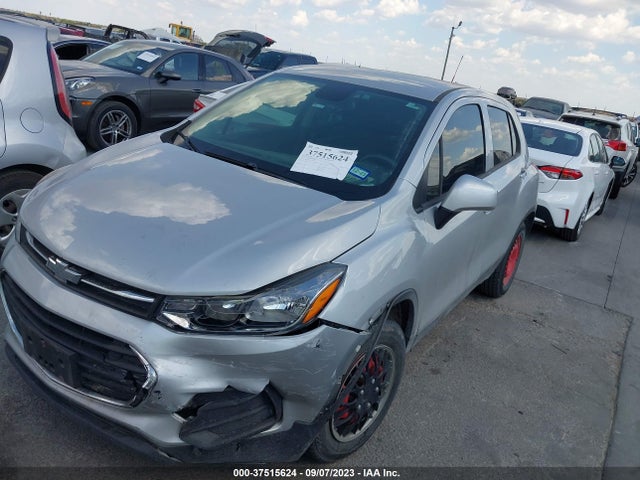 Chevrolet TRAX LS 2019 3GNCJKSB2KL164528 Image 2