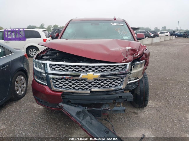 37515650 :رقم المزاد ، 1GNSKHKC0JR384732 vin ، 2018 Chevrolet Suburban Lt مزاد بيع