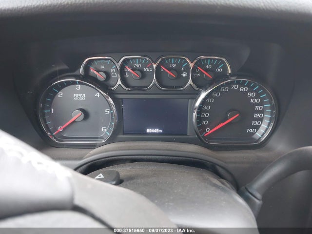 37515650 :رقم المزاد ، 1GNSKHKC0JR384732 vin ، 2018 Chevrolet Suburban Lt مزاد بيع